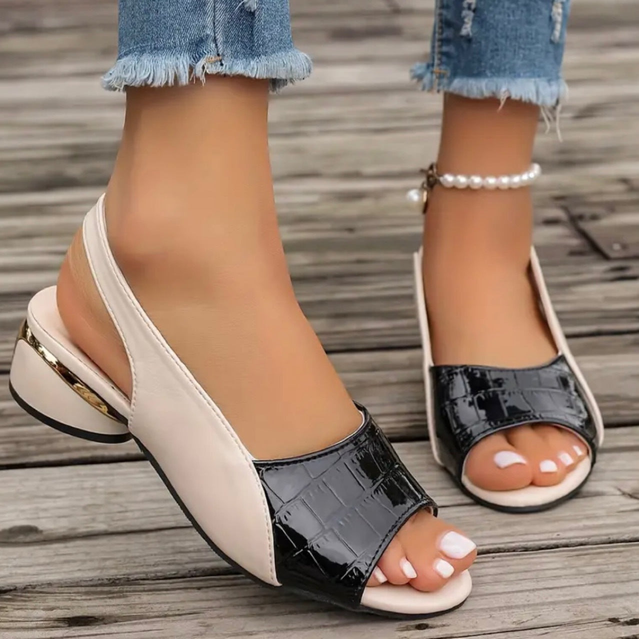 Bellanova – elegantiški ir patogūs aukštakulniai su dirželiu